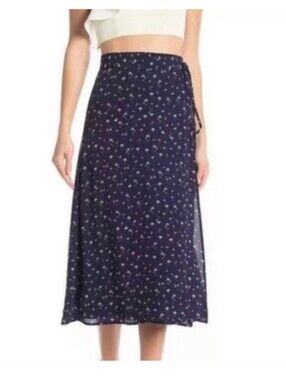 ✨️3/$15✨️ Floral Wrap Maxi Skirt